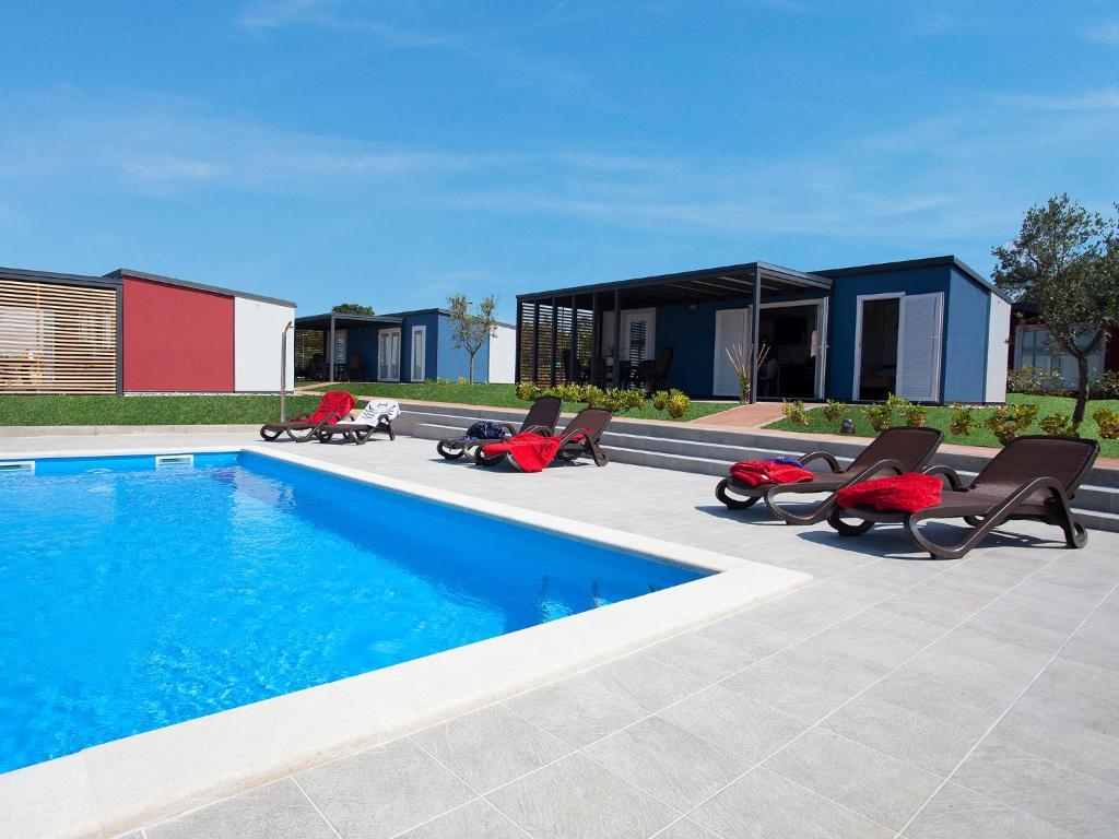 Camping Adria Mobile Homes In Camping Kastanija Novigrad  ภายนอก รูปภาพ