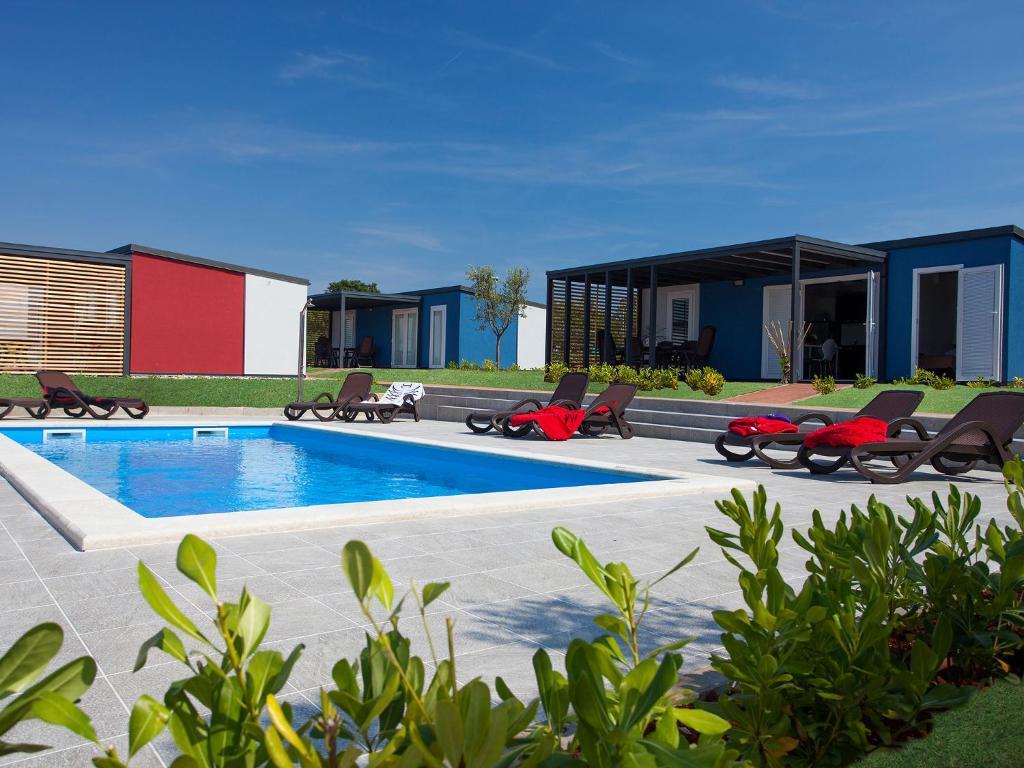 Camping Adria Mobile Homes In Camping Kastanija Novigrad  ภายนอก รูปภาพ