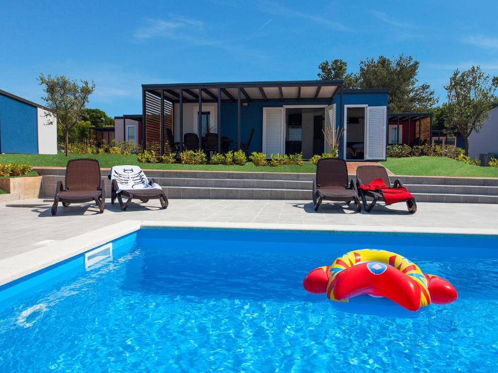 Camping Adria Mobile Homes In Camping Kastanija Novigrad  ภายนอก รูปภาพ